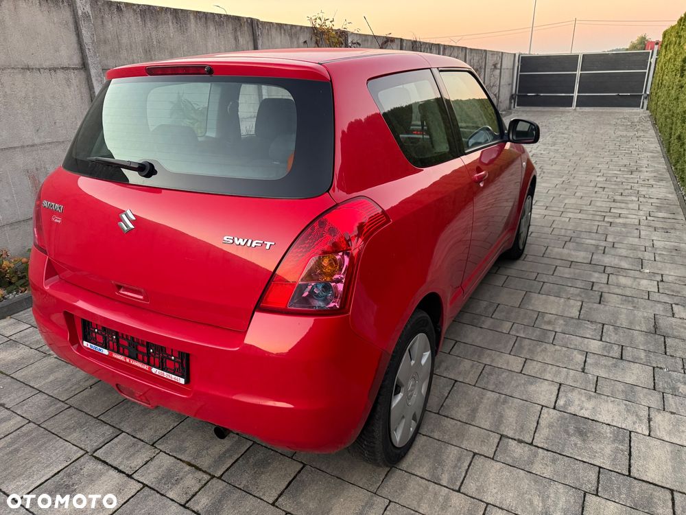 Suzuki Swift 1.3 Club - 13