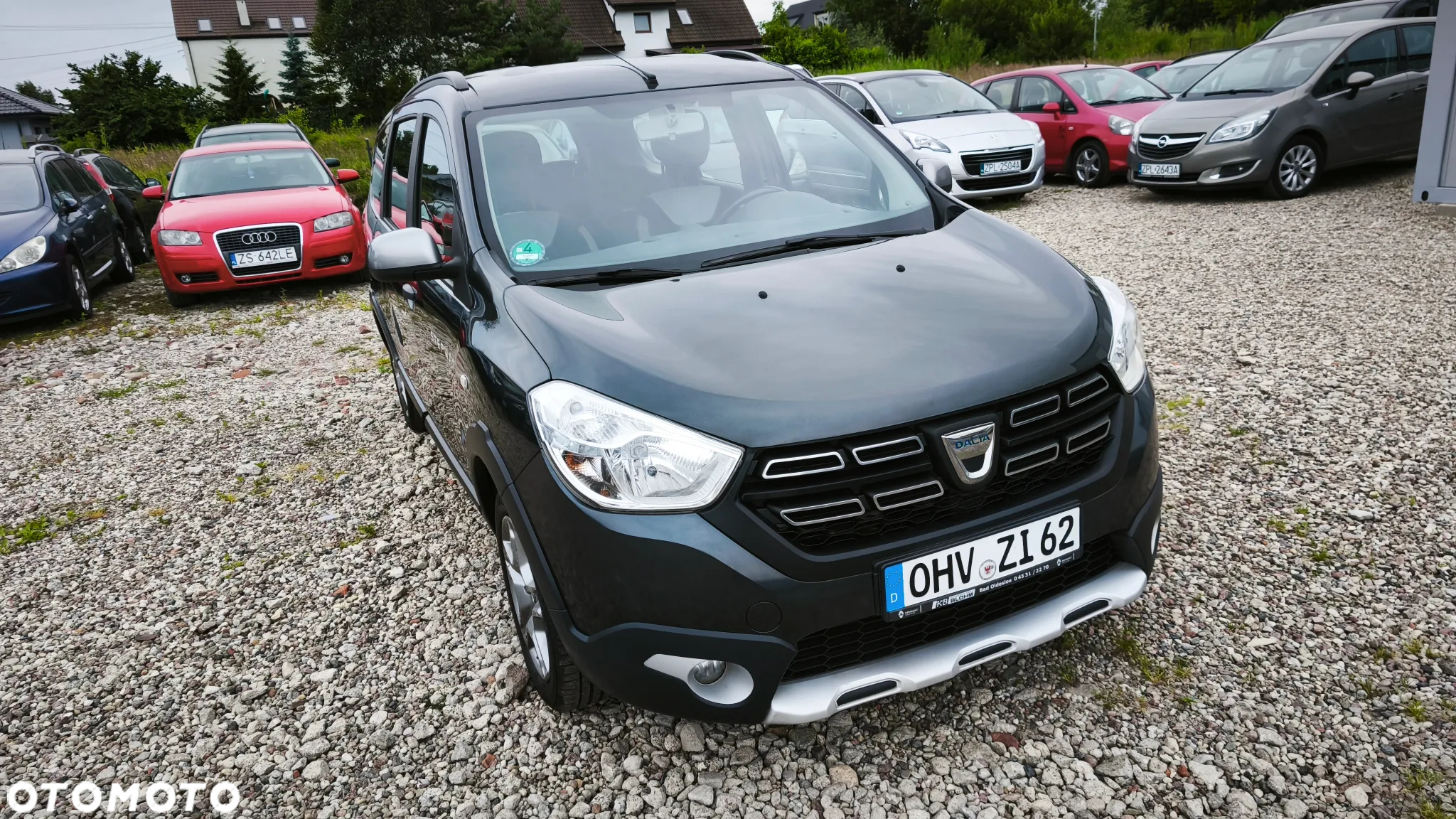 Dacia Lodgy SCe 100 Stepway - 4