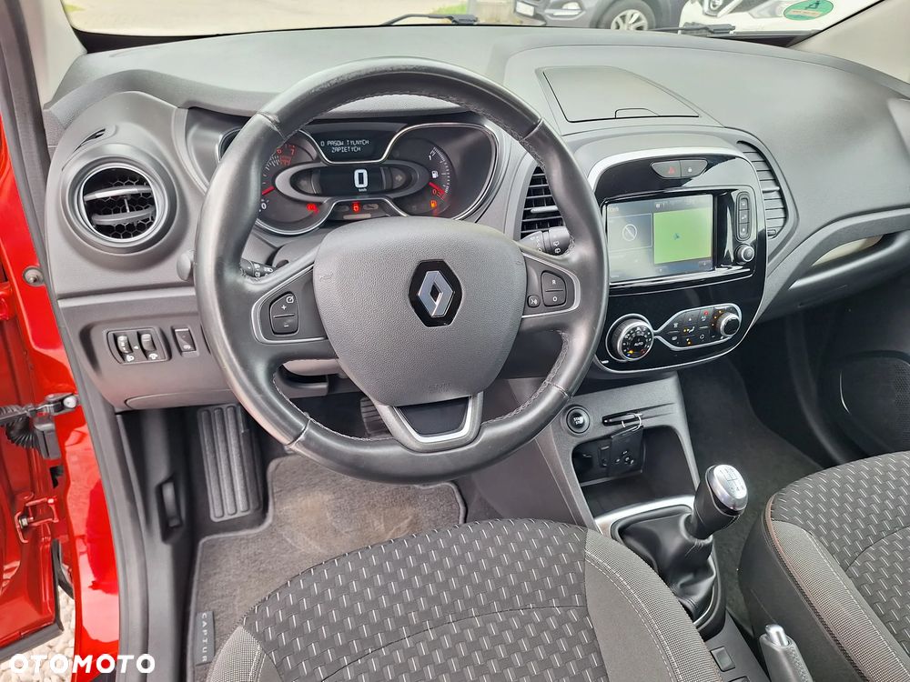 Renault Captur (ENERGY) TCe 90 BOSE EDITION - 17