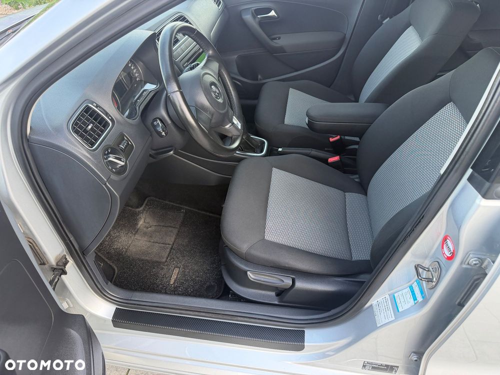 Volkswagen Polo - 13
