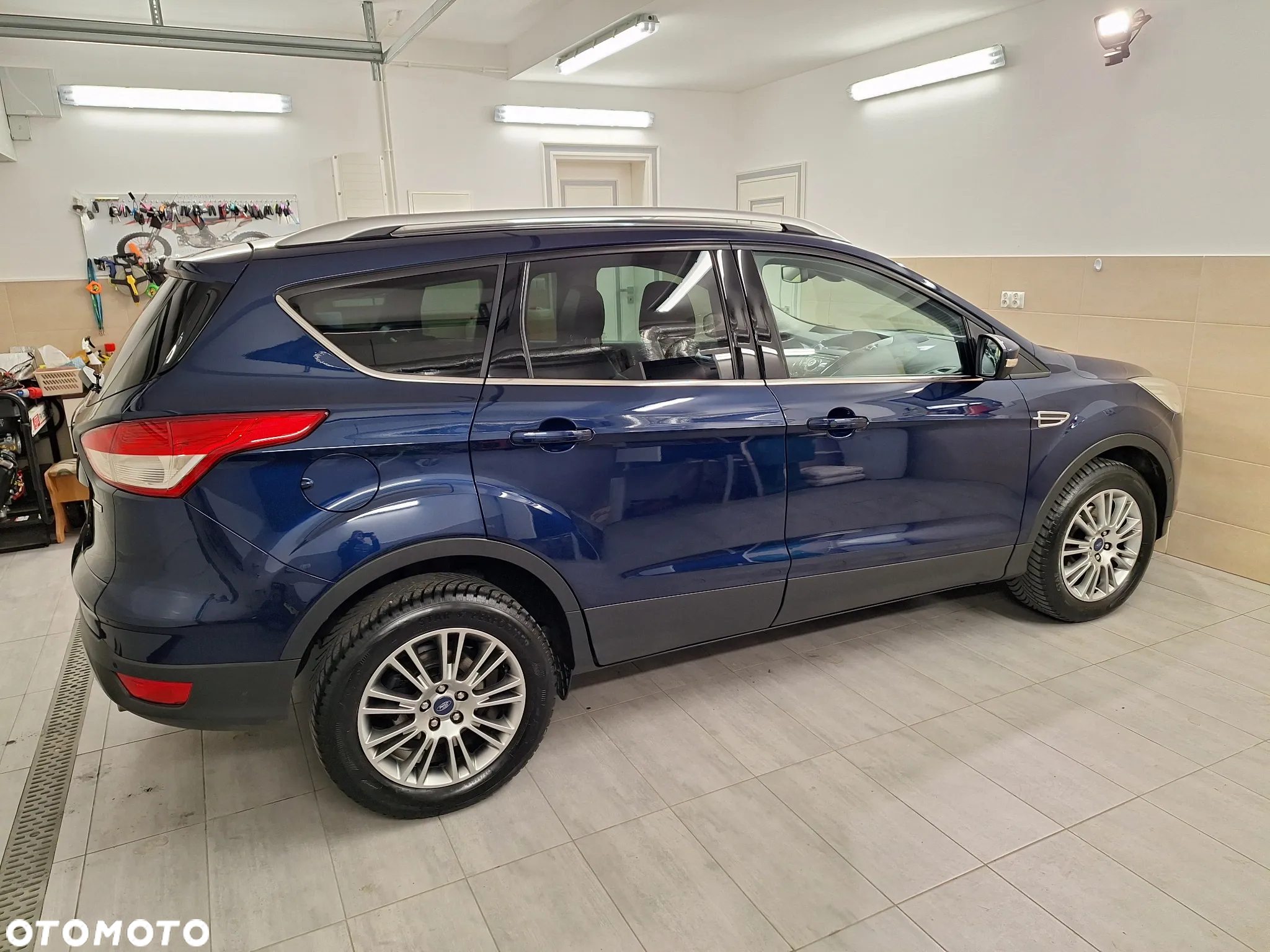 Ford Kuga 1.6 EcoBoost 2x4 Titanium - 13