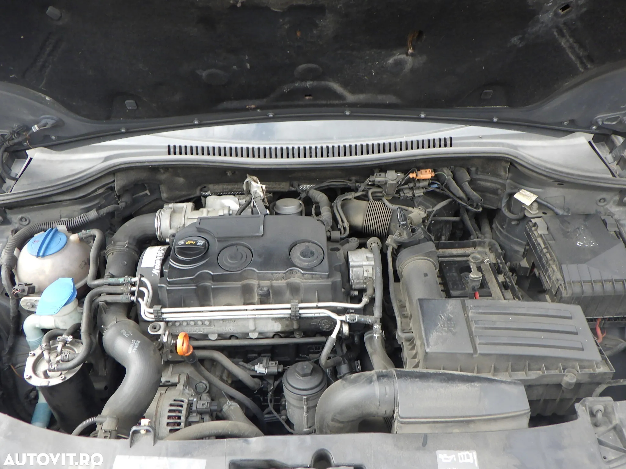 Dezmembrez Seat Leon 1.9 TDI ,an 2009 , cod motor BLS - 3