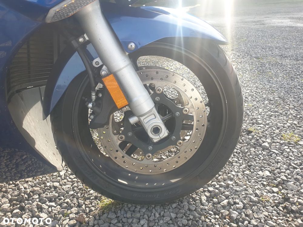 Yamaha FJR - 6