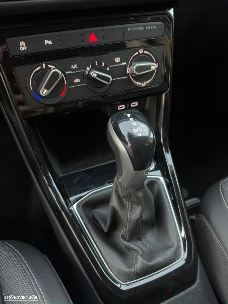 VW T-Cross 1.0 TSI Life DSG - 12