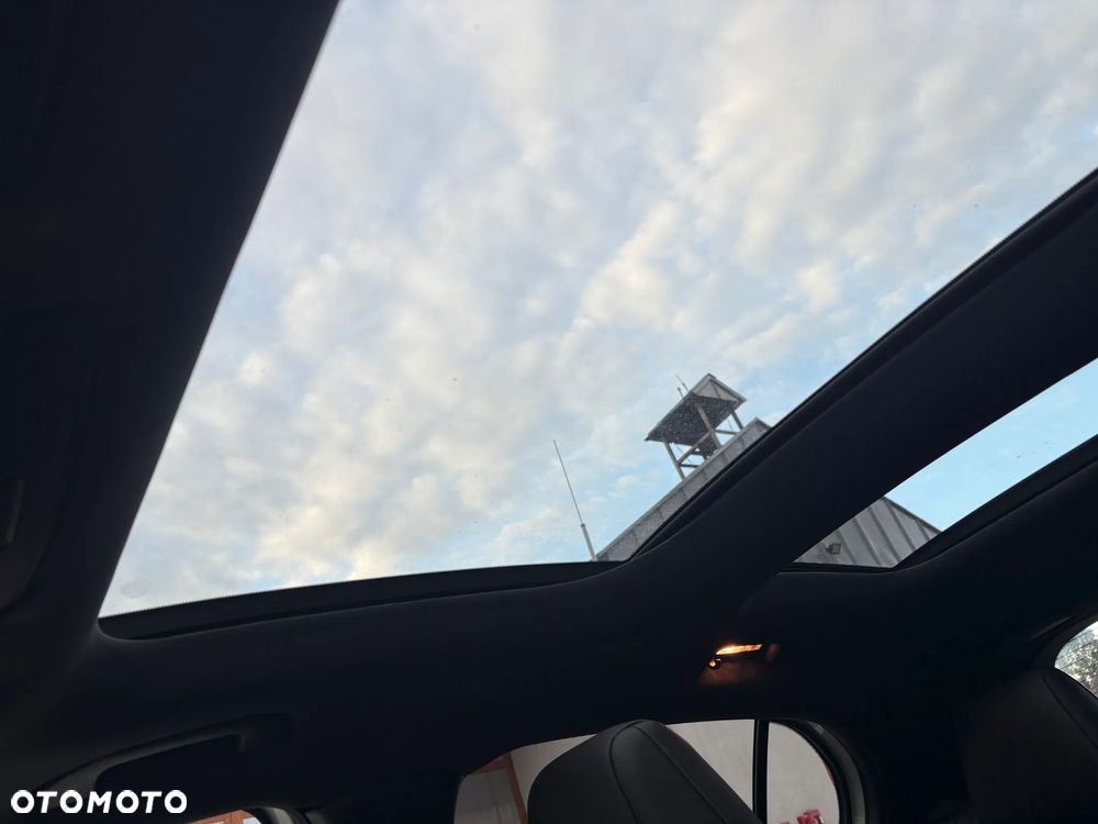 Mercedes-Benz GLA 220 d 4-Matic - 22