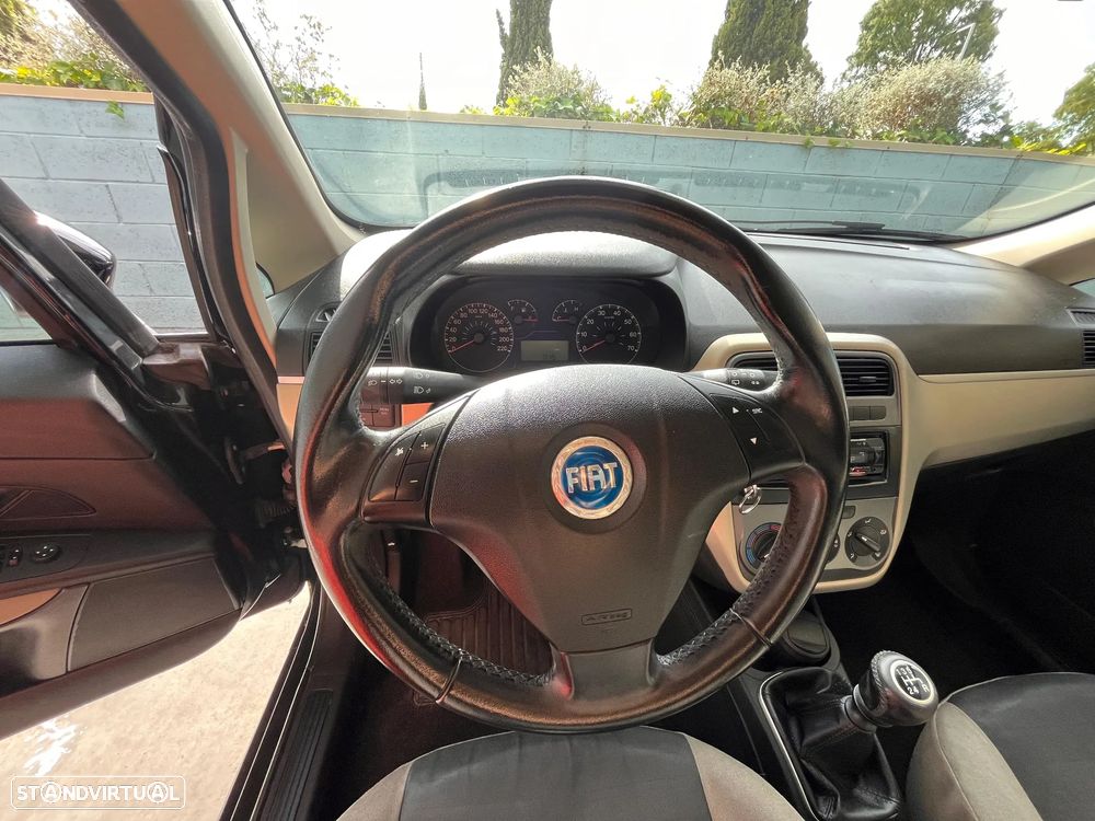Fiat Grande Punto - 8