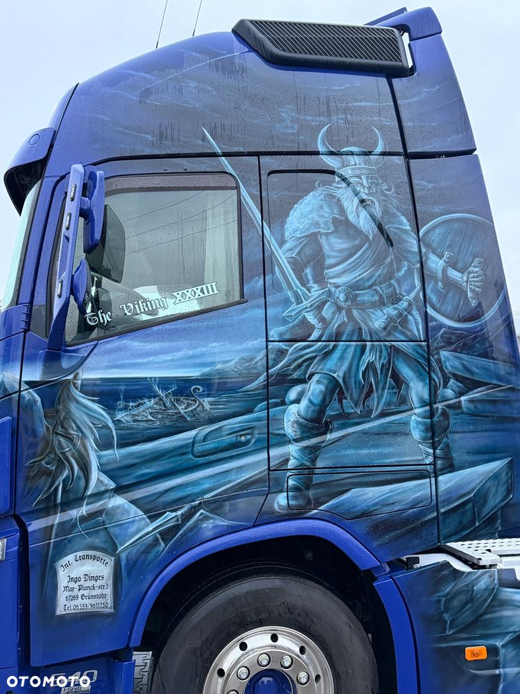 Volvo 540 XL z Niemiec aerograf TV Show Truck pełne wyposażenie skóry - 14