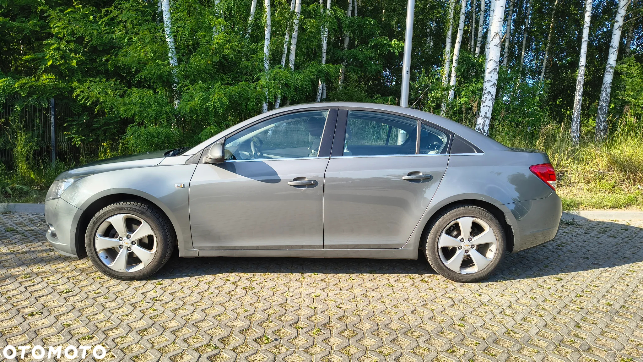 Chevrolet Cruze 1.8 LT - 2