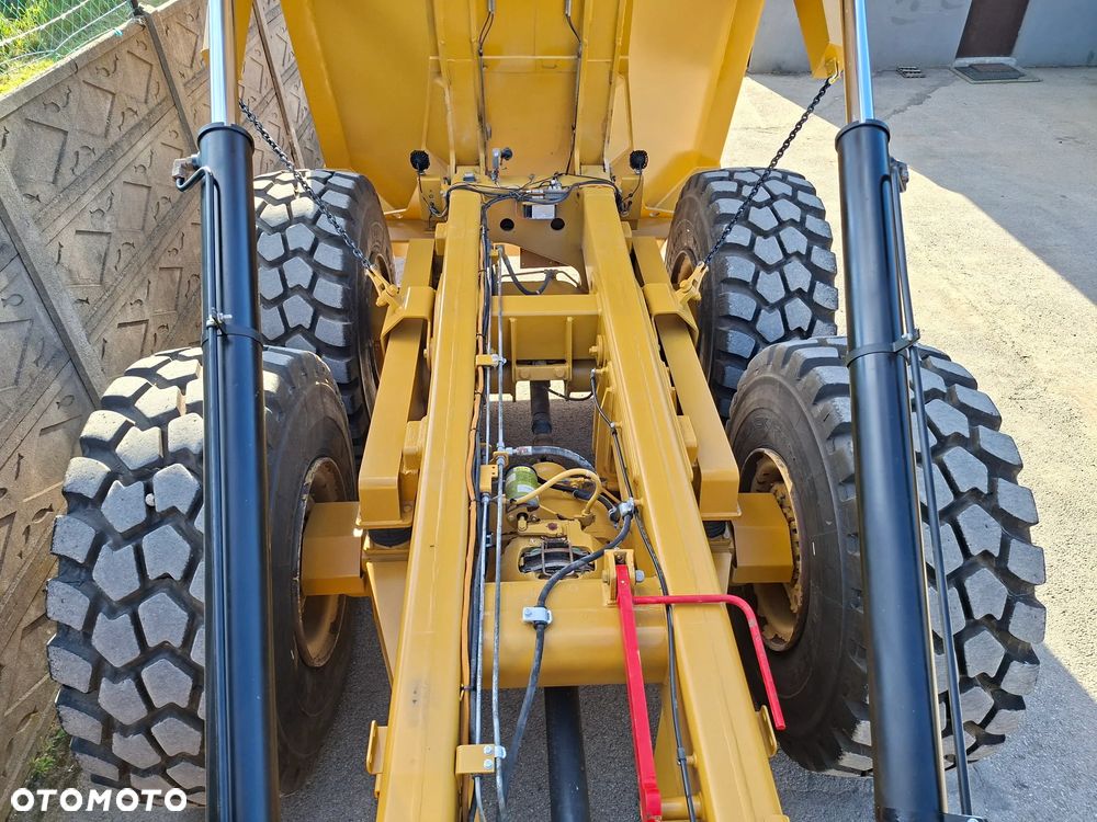 Caterpillar 725 - 26