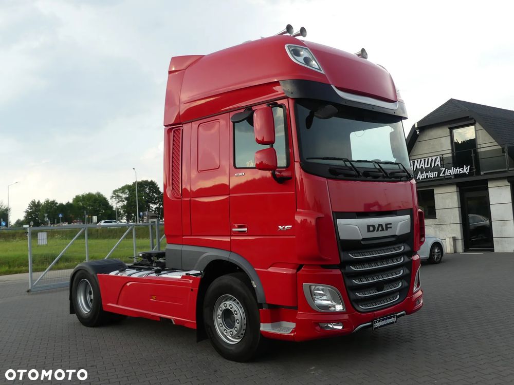 DAF XF 106.530 / RETARDER / PRZEBIEG 240 TYS KM !!! / HYDRAULIKA DWU OBWODOWA / - 11