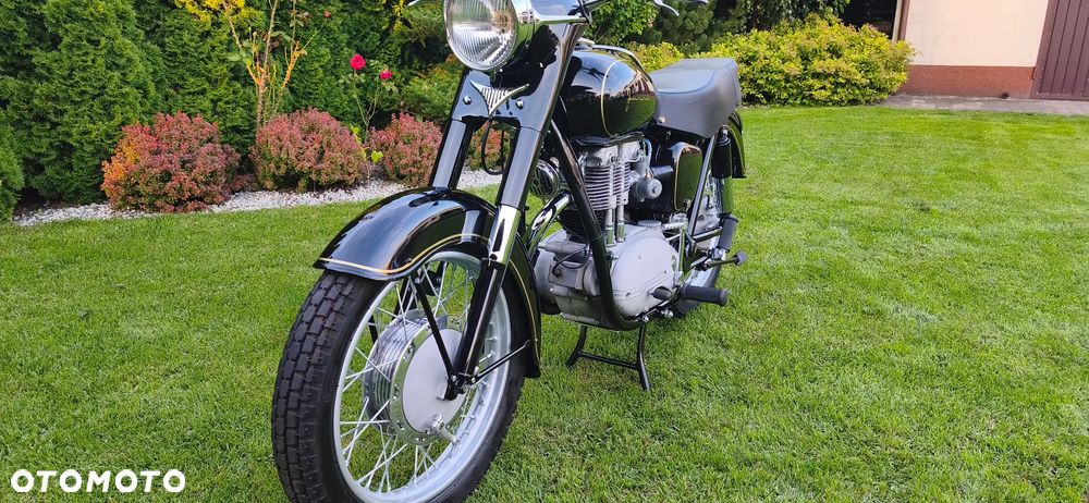 Junak M - 9