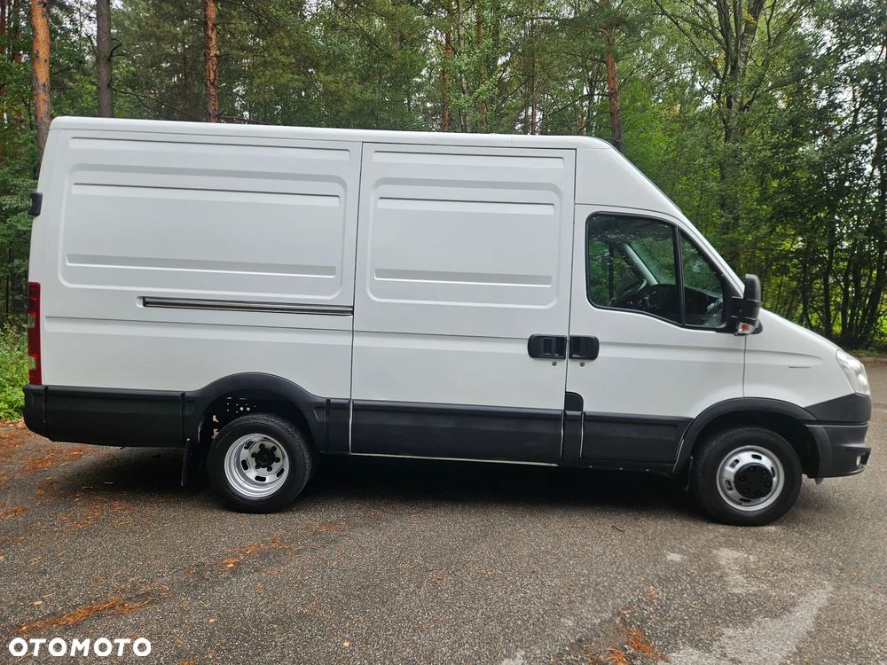 Iveco Daily BLIŹNIAKI Hak 3,5 tony - 12