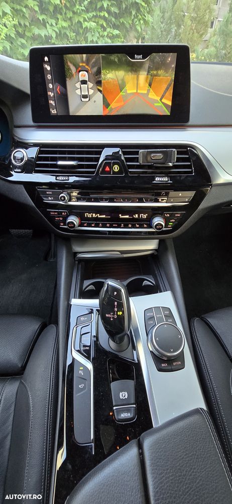 BMW Seria 5 530d xDrive AT - 14