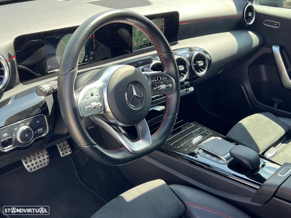 Mercedes-Benz A 250 e 8G-DCT AMG Line - 12