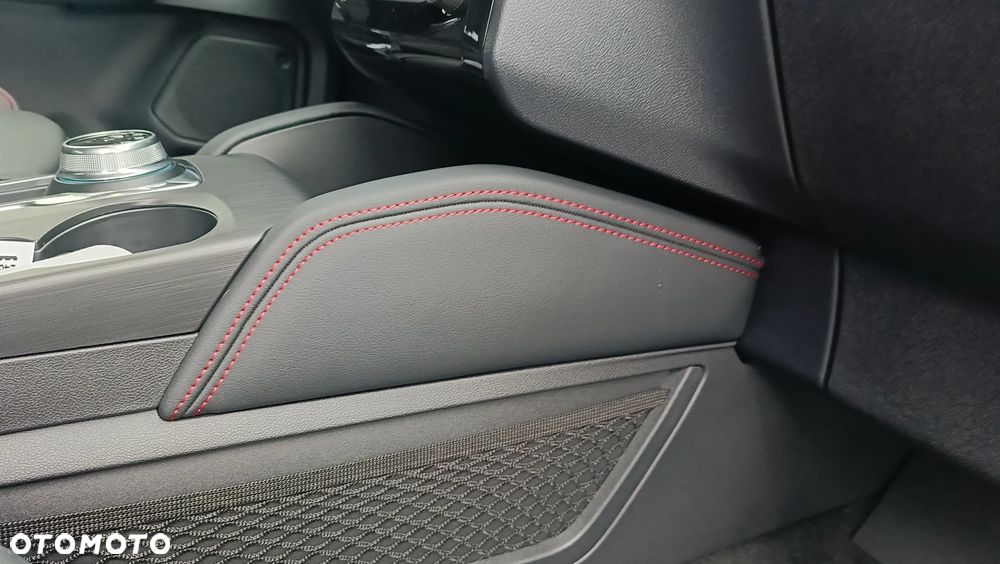 Ford Kuga 2.5P PHEV FWD ST-Line X eCVT - 15