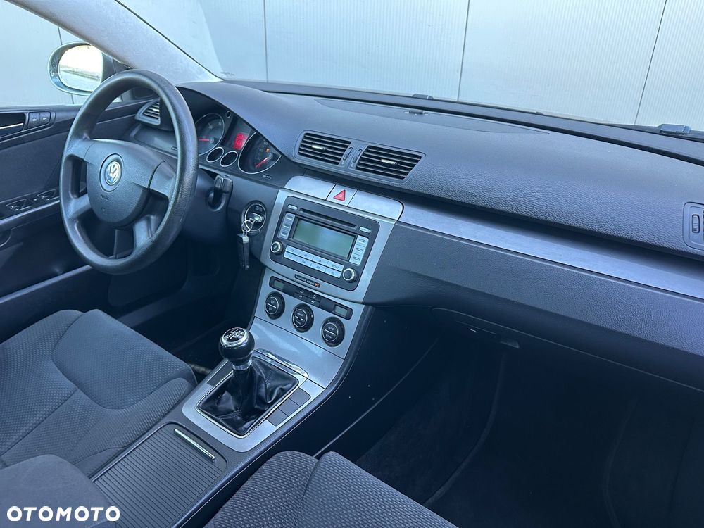 Volkswagen Passat - 5