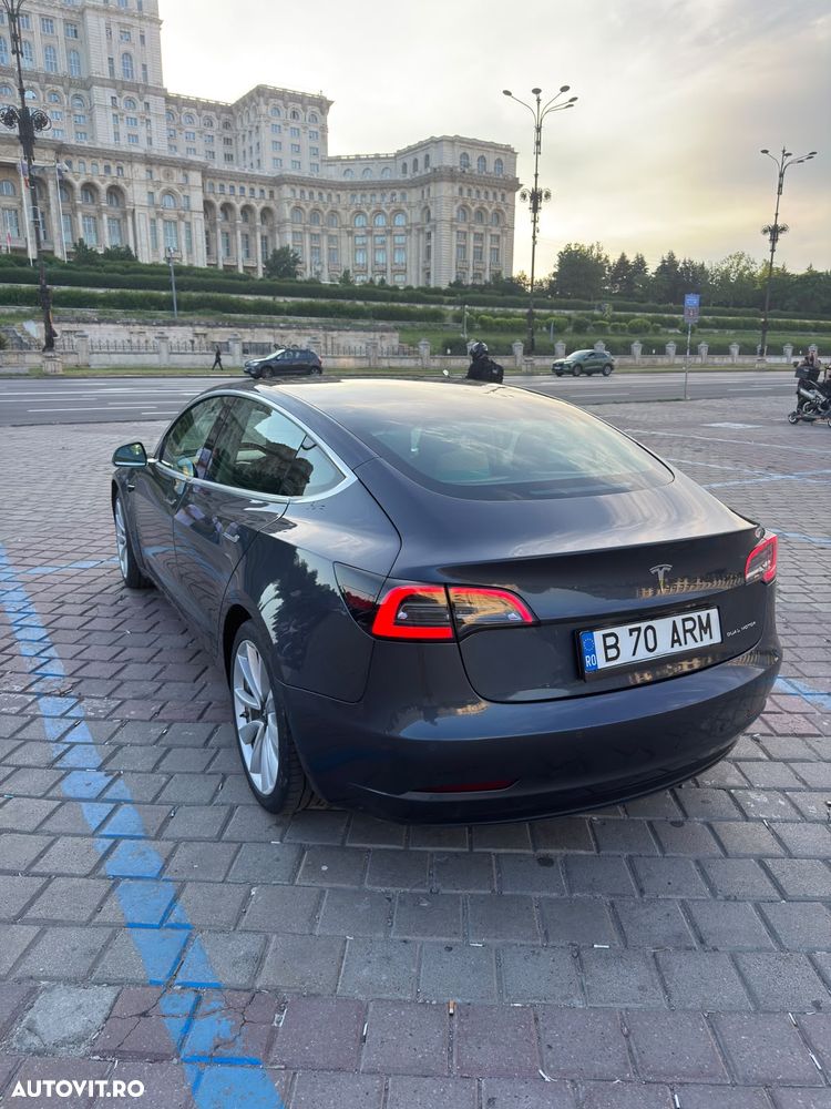 Tesla Model 3 Langstreckenbatterie Allradantrieb Dual Motor - 5