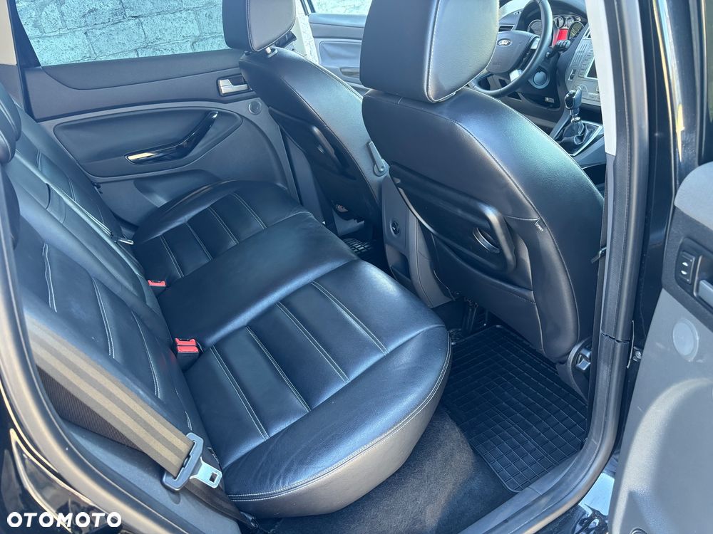 Ford Kuga 2.0 TDCi 4x4 Titanium - 17