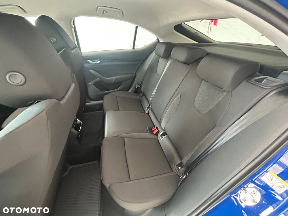 Skoda Octavia 1.5 TSI Drive Essence - 9