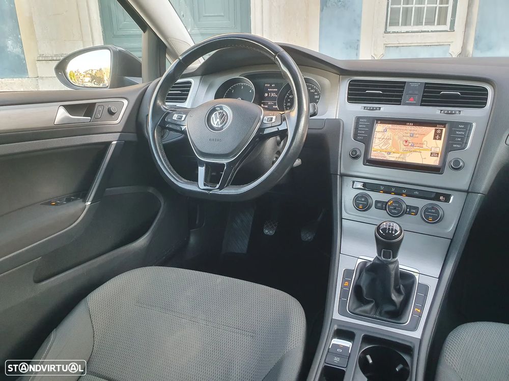 VW Golf 1.6 TDI Confortline - 35