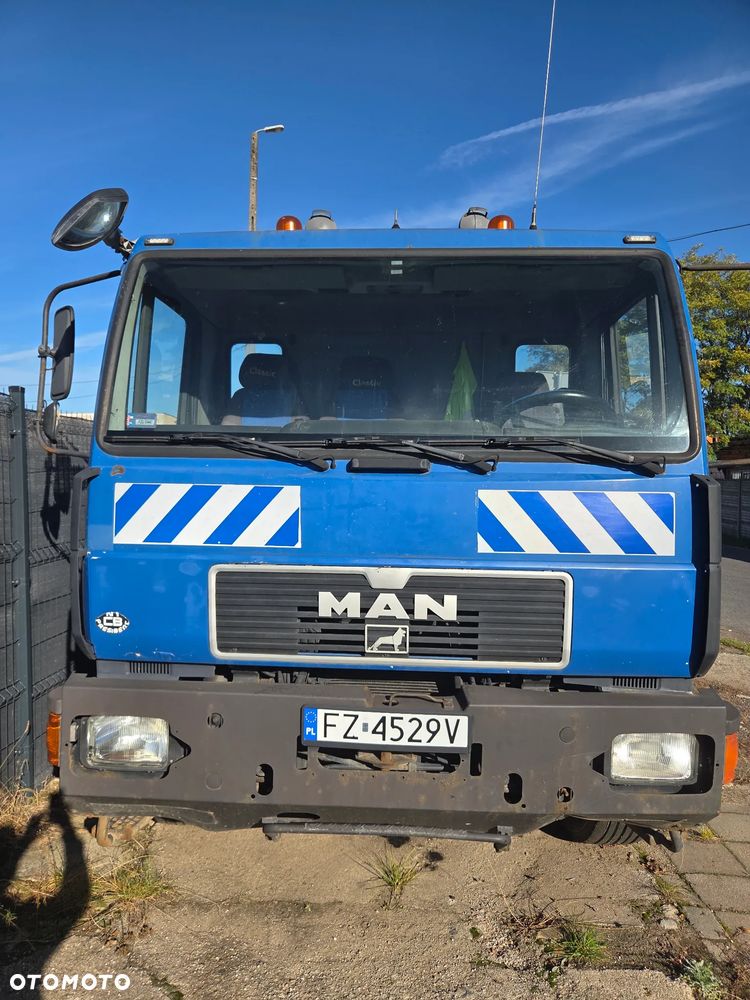 MAN