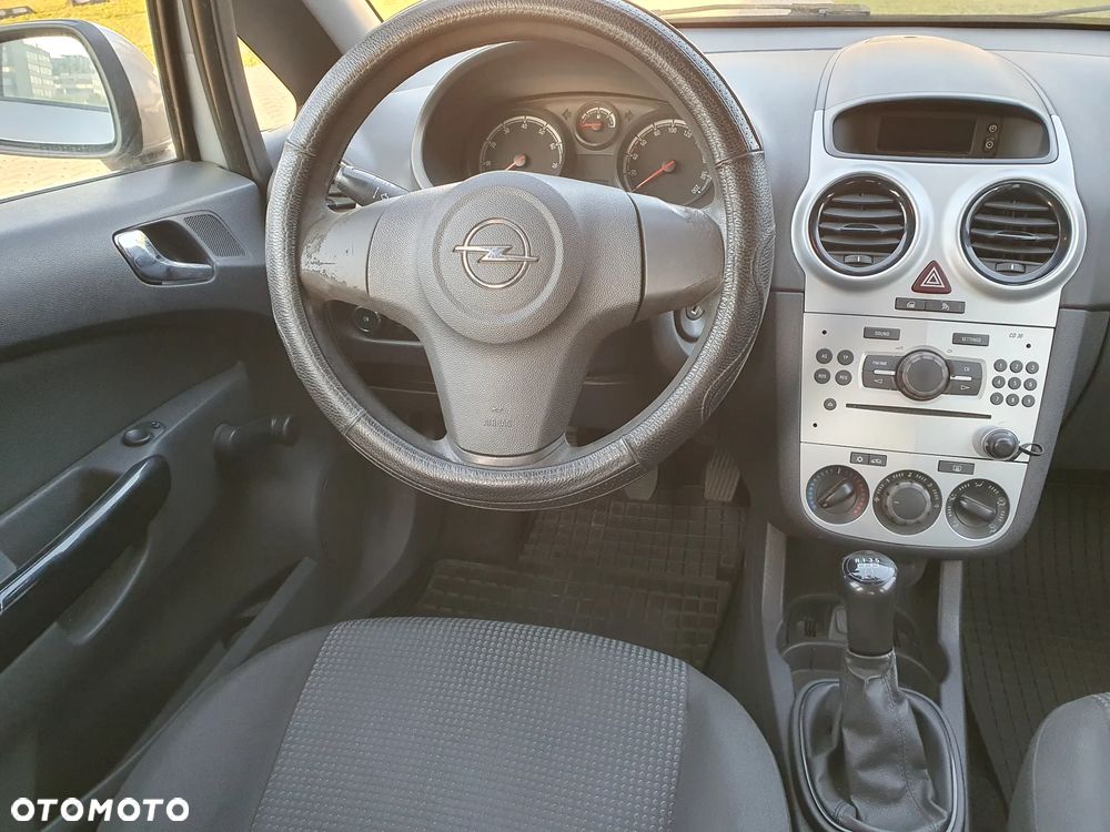 Opel Corsa 1.2 16V Enjoy - 11
