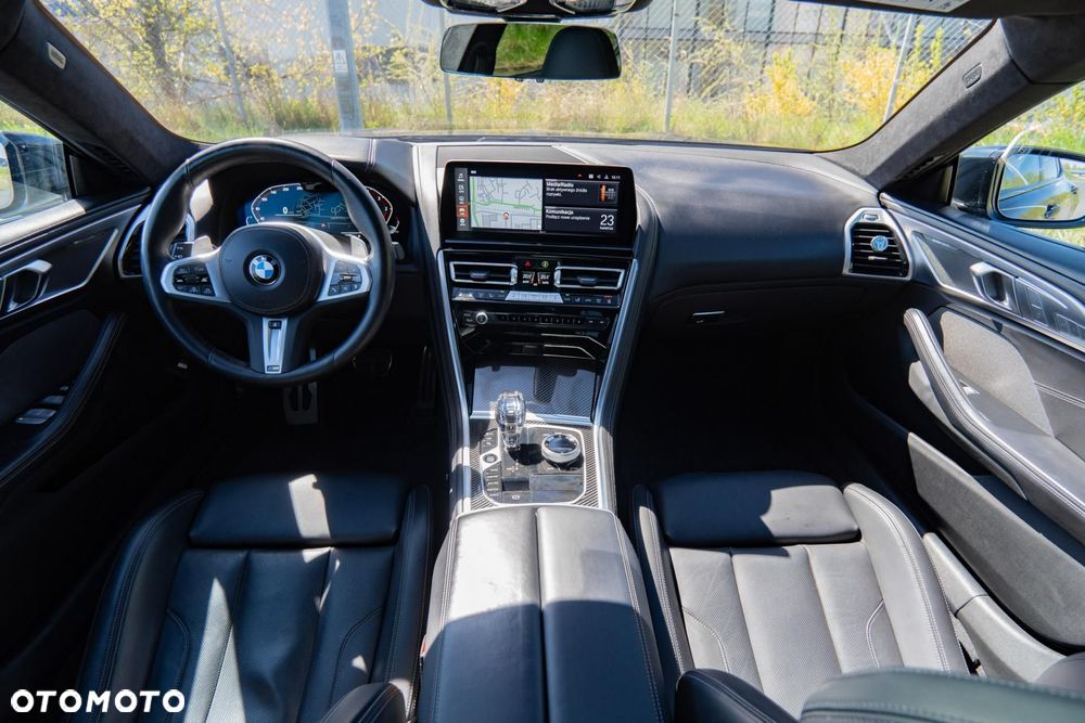 BMW Seria 8 840d xDrive mHEV - 11