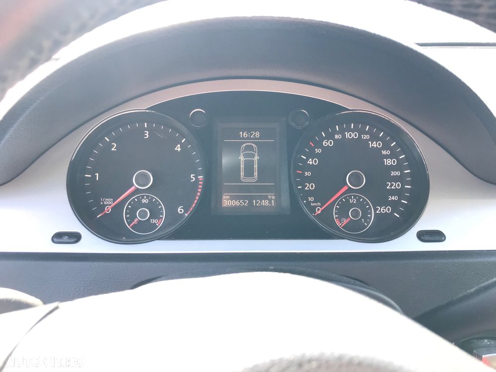 Volkswagen Passat 2.0 TDI Comfortline DPF - 5