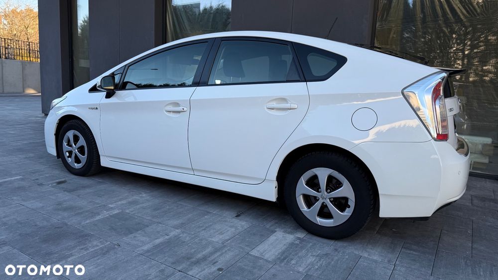 Toyota Prius 1.8 HSD Active - 4