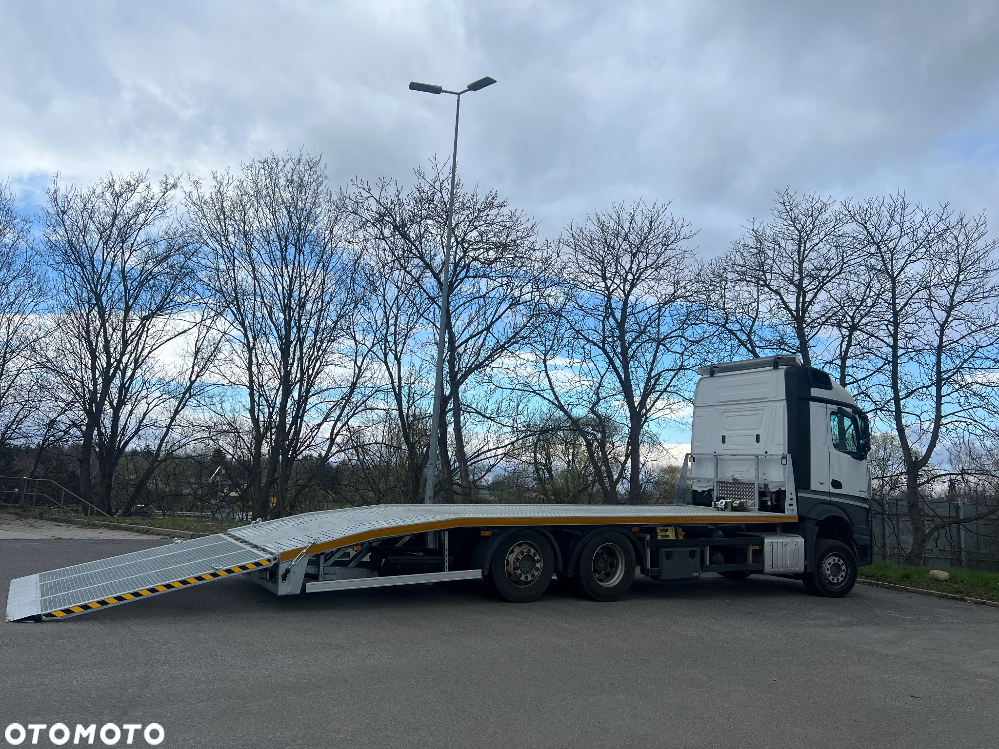 Mercedes-Benz Actros - 18