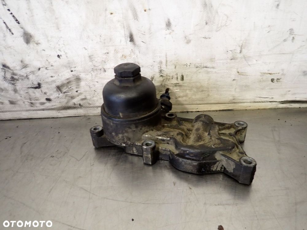 PODSTAWA FILTRA OLEJU SMART FORTWO A1601800110 - 2