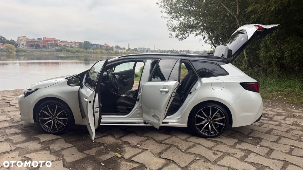 Toyota Corolla 2.0 Hybrid GR Sport - 22