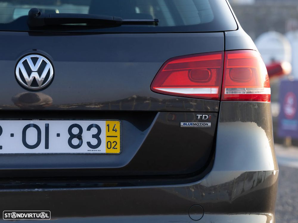 VW Passat Variant 1.6 TDI BlueMotion - 12