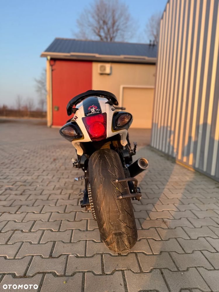 Suzuki Hayabusa - 12