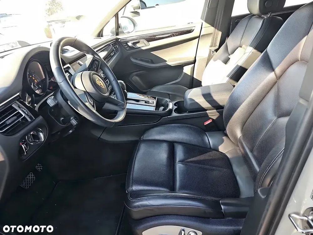 Porsche Macan Standard - 6