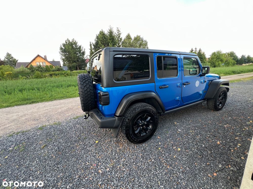 Jeep Wrangler - 8