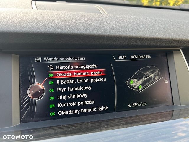 BMW Seria 5 530d xDrive - 14