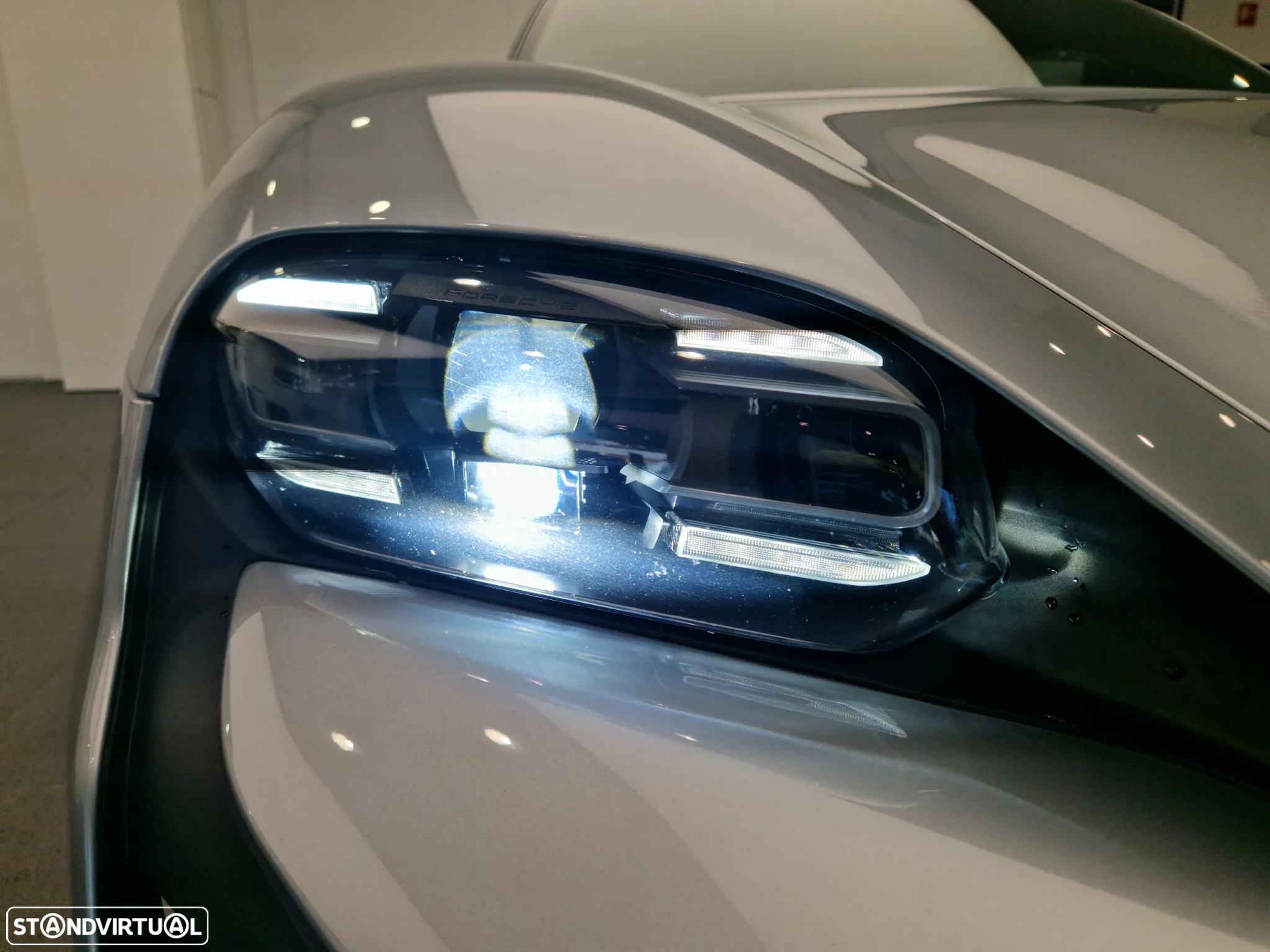 Porsche Taycan Standard - 10
