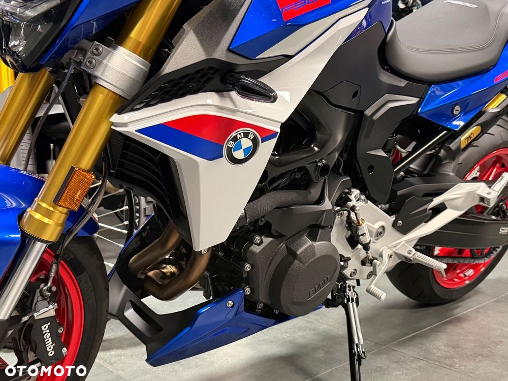 BMW F - 36