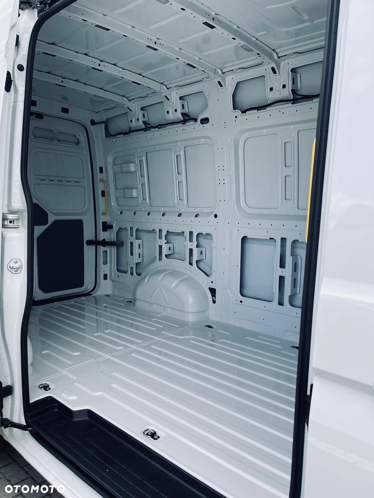 Volkswagen Crafter - 8