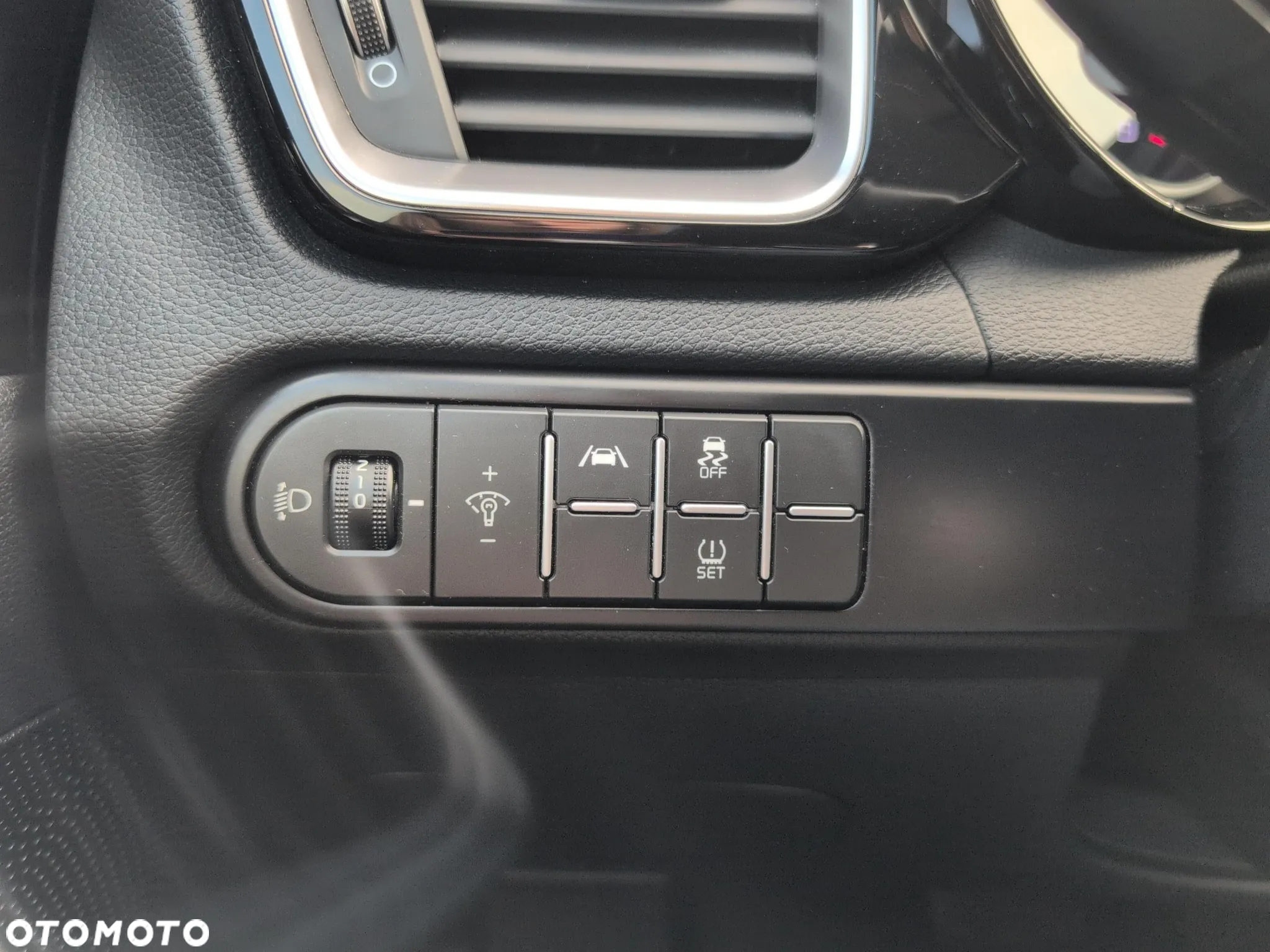 Kia Ceed 1.5 T-GDI M DCT - 26