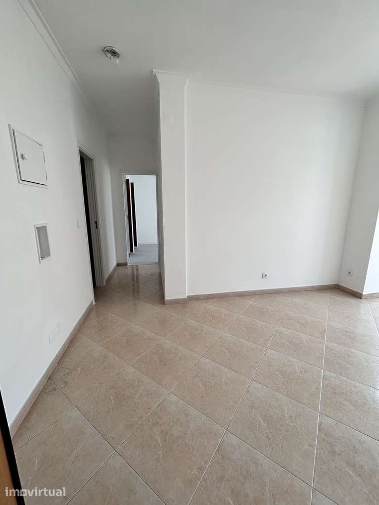Apartamento T2 Monte Abraão - Grande imagem: 3/11