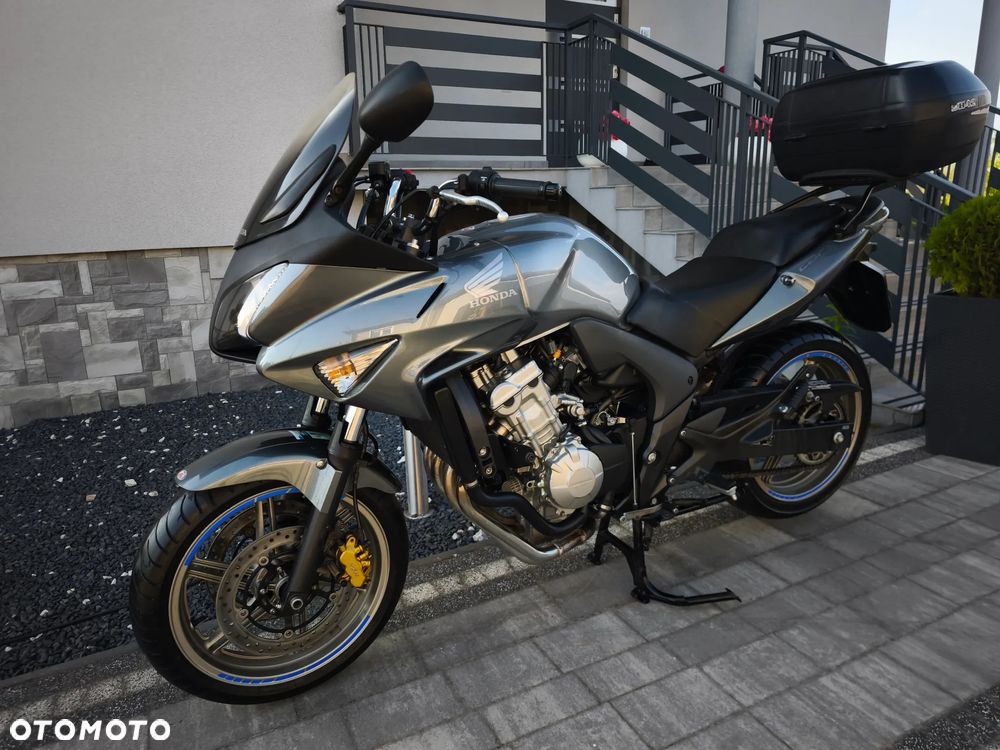 Honda CBF - 4