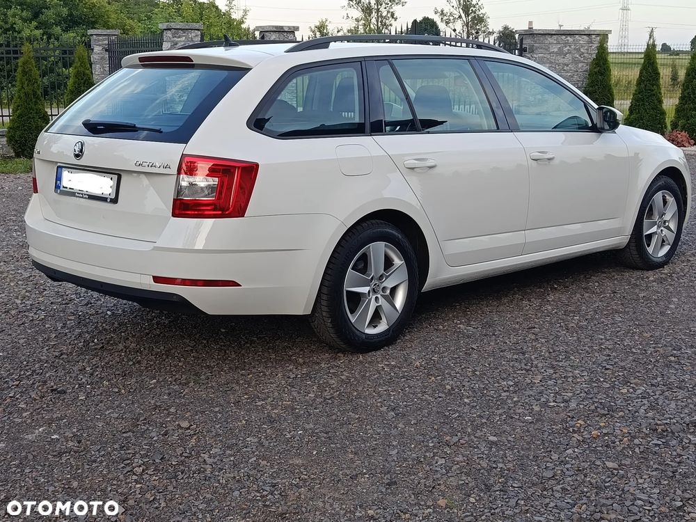 Skoda Octavia 1.6 TDI Ambition - 2