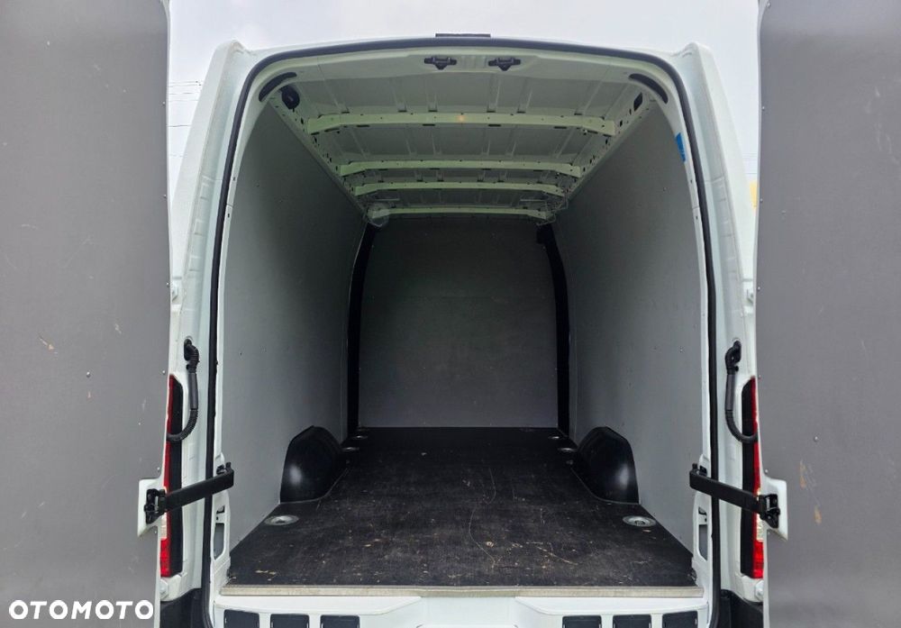 Renault Master - 33