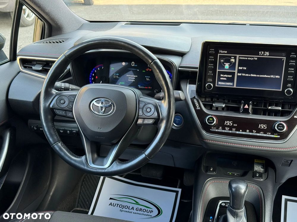 Toyota Corolla - 13