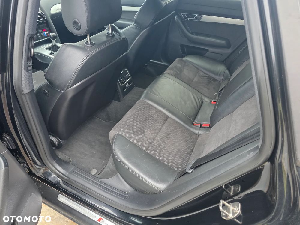 Audi A6 Avant - 16