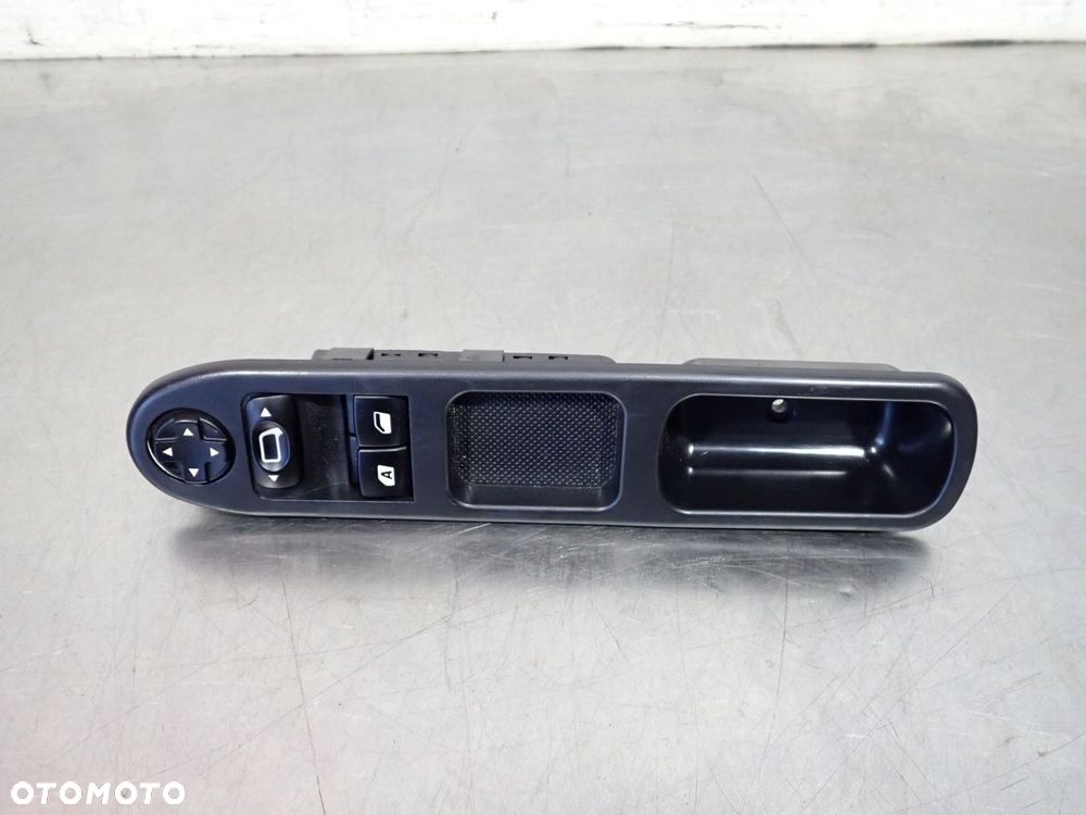 PANEL STEROWANIA SZYB PEUGEOT 207 - 1