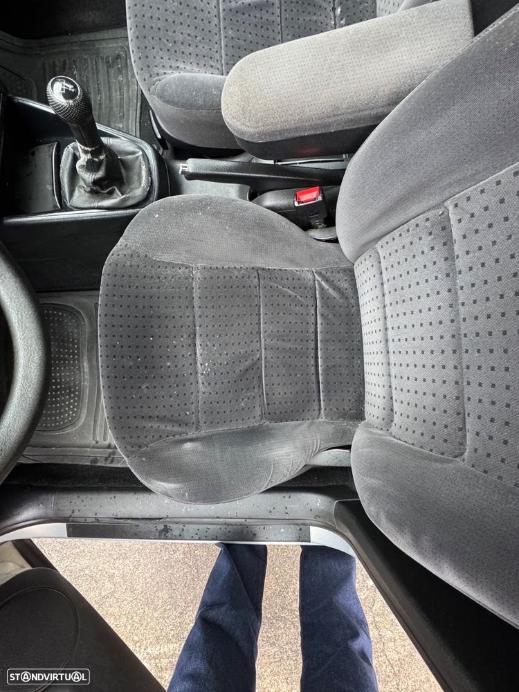 VW Golf 1.4i Confortline AC - 11