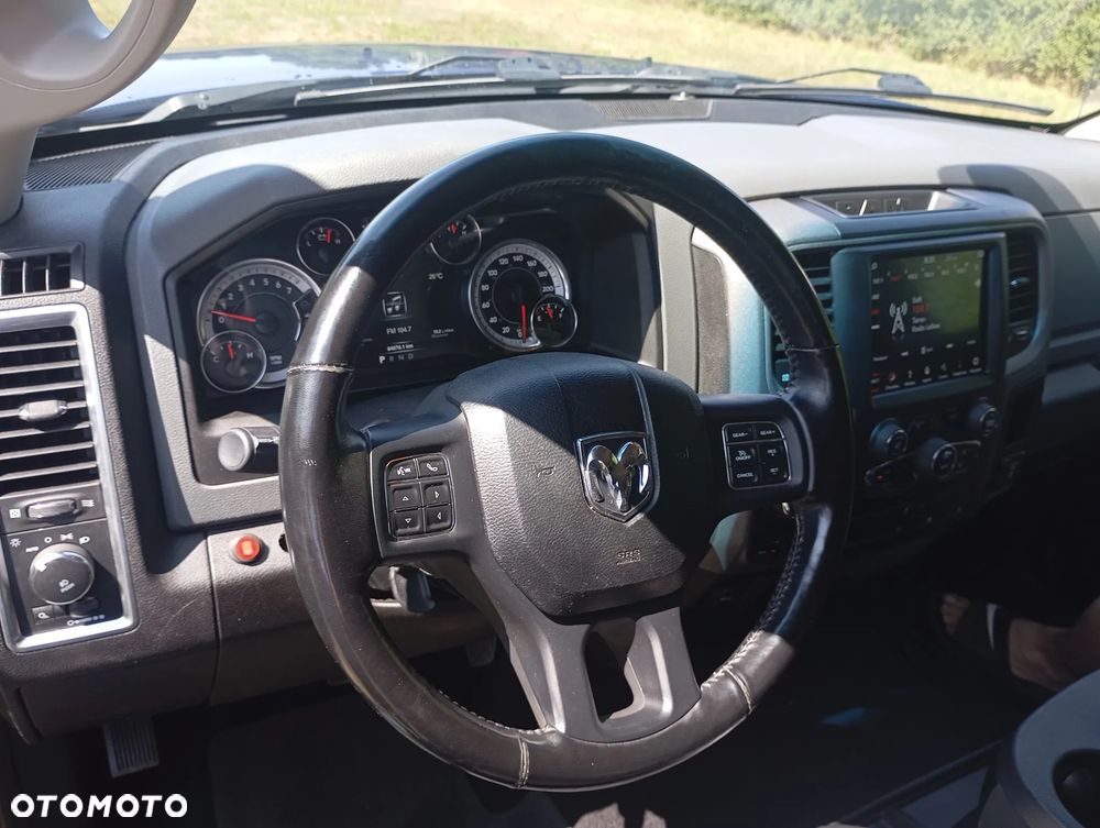 RAM 1500 Crew Cab Shortbed Bighorn - 13